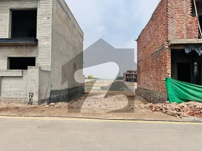 پارک ویو سٹی ۔ کرسٹل بلاک پارک ویو سٹی,لاہور میں 5 مرلہ رہائشی پلاٹ 45.0 لاکھ میں برائے فروخت۔