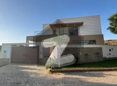Aesthetic Prime Location House Of 500 Square Yards For sale Is Available