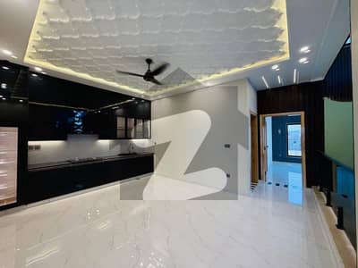 B17 B1 Extension 70feet 10nmaral Designer House Available For Sale