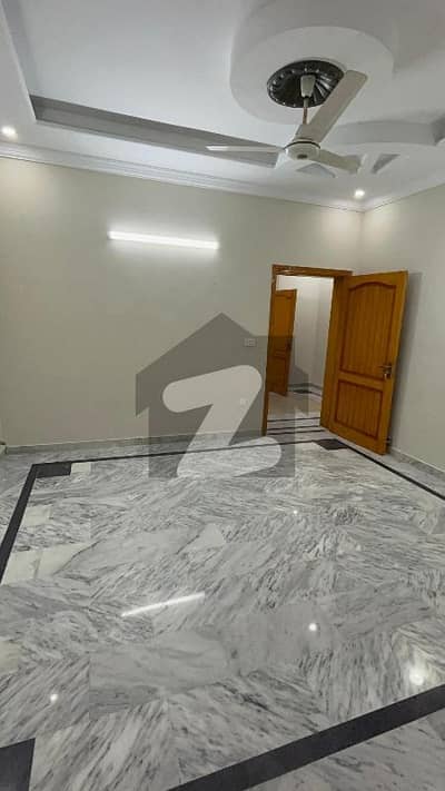 پاکستان ٹاؤن اسلام آباد میں 2 کمروں کا 6 مرلہ بالائی پورشن 42.0 ہزار میں کرایہ پر دستیاب ہے۔