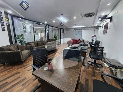 پی آئی اے مین بلیوارڈ لاہور میں 5 مرلہ دفتر 85.0 ہزار میں کرایہ پر دستیاب ہے۔