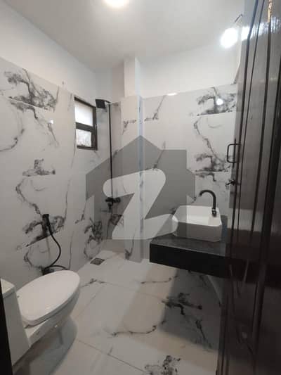 APARTMENT FOR SALE PRIME LOCATION IN DHA PHASE 6 BEST FOR RENTAL INCOME & INVESTMENT.