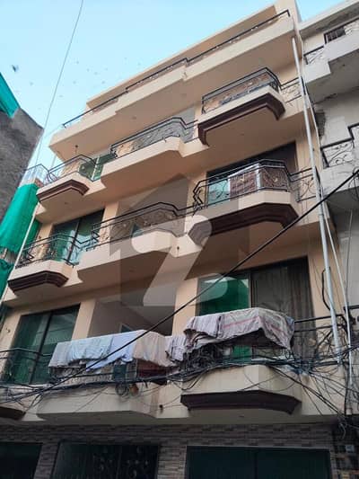 جیل روڈ لاہور میں 2 کمروں کا 2 مرلہ فلیٹ 35.0 ہزار میں کرایہ پر دستیاب ہے۔