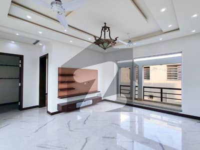 1 Kanal Upper Portion For Rent In Phase 6