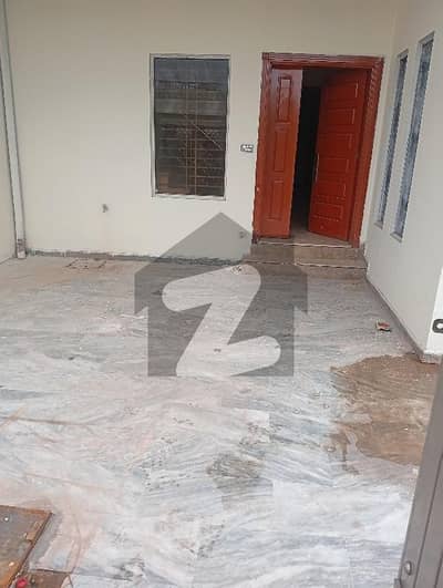 مارگلہ ویو ہاؤسنگ سوسائٹی ڈی ۔ 17,اسلام آباد میں 2 کمروں کا 9 مرلہ زیریں پورشن 50.0 ہزار میں کرایہ پر دستیاب ہے۔