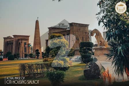 سٹی ہاؤسنگ سوسائٹی - بلاک اے سٹی ہاؤسنگ سوسائٹی,سیالکوٹ میں 10 مرلہ رہائشی پلاٹ 1.65 کروڑ میں برائے فروخت۔