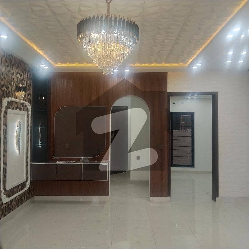 5 MARLA HOUSE AVAILABLE FOR RENT 5 MARLA HOUSE AVAILABLE FOR RENT