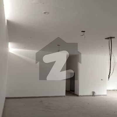 Main Road Office For Rent At Zulfiqar Commercial