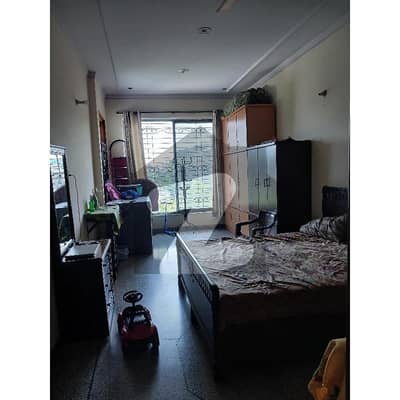 مصطفیٰ ٹاؤن لاہور میں 2 کمروں کا 10 مرلہ زیریں پورشن 65.0 ہزار میں کرایہ پر دستیاب ہے۔