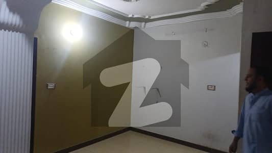 Hashim Arcade Gulshan Iqbal block 1  Flat For Sale 2 Bed DD 3rd Floor   VIP location bank loan Demand 1 Crore 5 Lac  *Code(15994)*