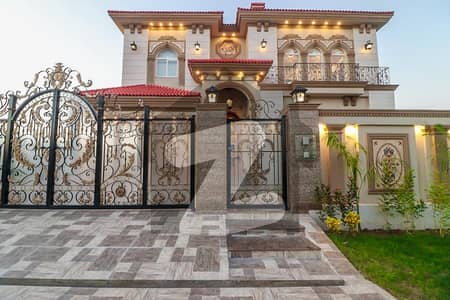 ڈی ایچ اے فیز 6 - بلاک ایف فیز 6,ڈیفنس (ڈی ایچ اے),لاہور میں 6 کمروں کا 1 کنال مکان 9.9 کروڑ میں برائے فروخت۔ ڈی ایچ اے فیز 6 - بلاک ایف فیز 6,ڈیفنس (ڈی ایچ اے),لاہور میں 6 کمروں کا 1 کنال مکان 9.9 کروڑ میں برائے فروخت۔