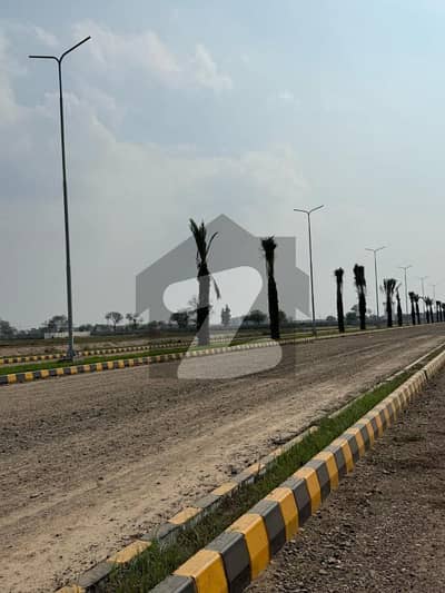 5 MARLA ORCHAD BLOCK VIP HOT LOCATION PLOT