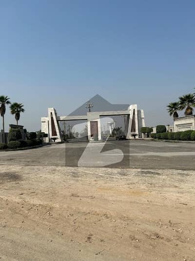 5 Marla plot for sale on investment price.