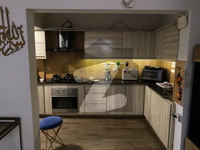 کلفٹن ۔ بلاک 4 کلفٹن,کراچی میں 3 کمروں کا 8 مرلہ فلیٹ 1.2 لاکھ میں کرایہ پر دستیاب ہے۔