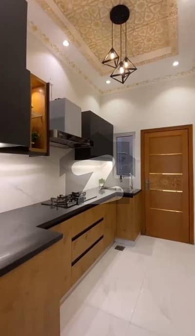 نیواقبال پارک کینٹ کینٹ,لاہور میں 3 کمروں کا 3 مرلہ مکان 1.15 لاکھ میں کرایہ پر دستیاب ہے۔