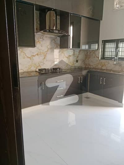 اتحاد ٹاؤن فیز ١ اتحاد ٹاؤن,رائیونڈ روڈ,لاہور میں 5 کمروں کا 5 مرلہ مکان 3.0 کروڑ میں برائے فروخت۔