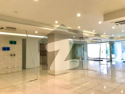 Office Space Available for Rent in Blue area Total:5500-SQF