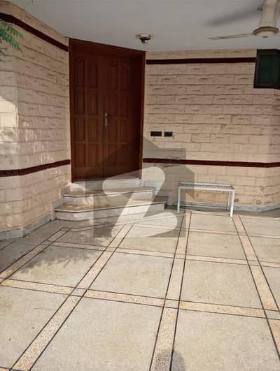 Portion For Rent In DHA Phase 4 Block AA