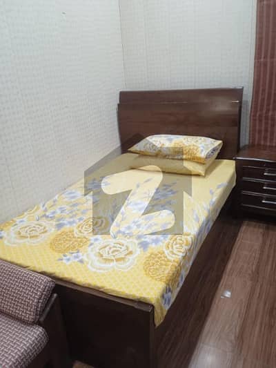 عسکری 10 عسکری,لاہور میں 10 مرلہ کمرہ 45.0 ہزار میں کرایہ پر دستیاب ہے۔