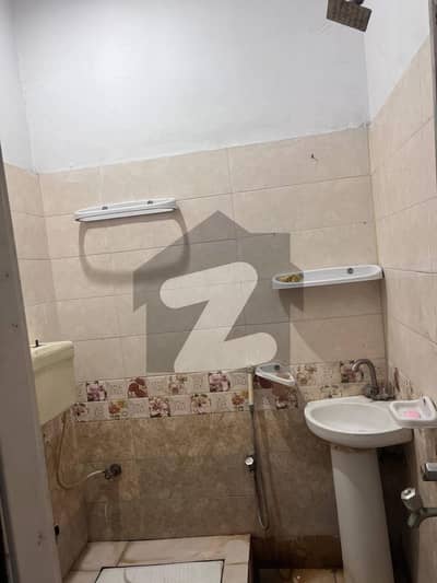 بنی گالہ اسلام آباد میں 2 کمروں کا 6 مرلہ زیریں پورشن 37.0 ہزار میں کرایہ پر دستیاب ہے۔