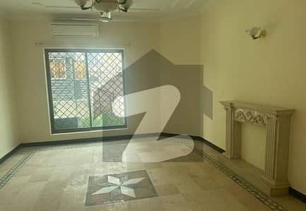 ایف ۔ 7 اسلام آباد میں 2 کنال مکان 64.0 کروڑ میں برائے فروخت۔