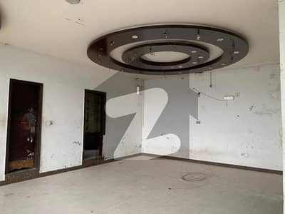 ڈی ایچ اے فیز 1 - بلاک ایچ فیز 1,ڈیفنس (ڈی ایچ اے),لاہور میں 1 کمرے کا 4 مرلہ دفتر 70.0 ہزار میں کرایہ پر دستیاب ہے۔