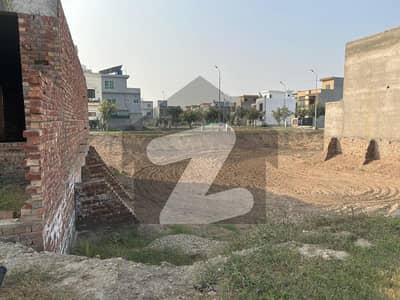 پارک ویو سٹی ۔ کرسٹل بلاک پارک ویو سٹی,لاہور میں 10 مرلہ رہائشی پلاٹ 99.0 لاکھ میں برائے فروخت۔ پارک ویو سٹی ۔ کرسٹل بلاک پارک ویو سٹی,لاہور میں 10 مرلہ رہائشی پلاٹ 99.0 لاکھ میں برائے فروخت۔