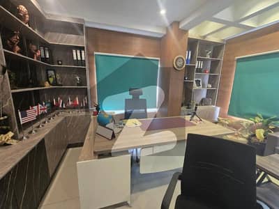 بلیو ایریا اسلام آباد میں 4 مرلہ دفتر 2.25 لاکھ میں کرایہ پر دستیاب ہے۔