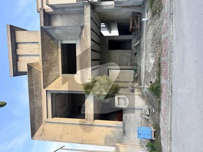 ٹاپ سٹی 1 اسلام آباد میں 5 کمروں کا 10 مرلہ مکان 3.65 کروڑ میں برائے فروخت۔