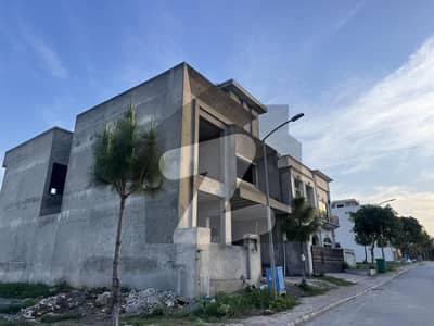 10 Marla A+ Grade Construction Grey Structure