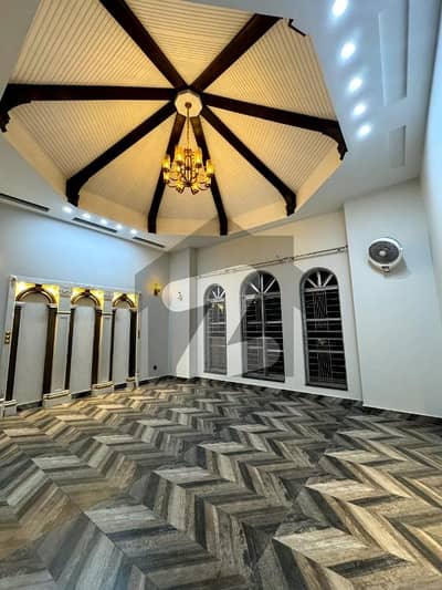 2 KANAL BRAND NEW HOUSE FOR RENT IEP TOWN