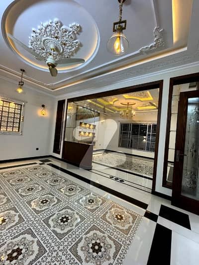 2 KANAL BRAND NEW HOUSE FOR RENT IEP TOWN