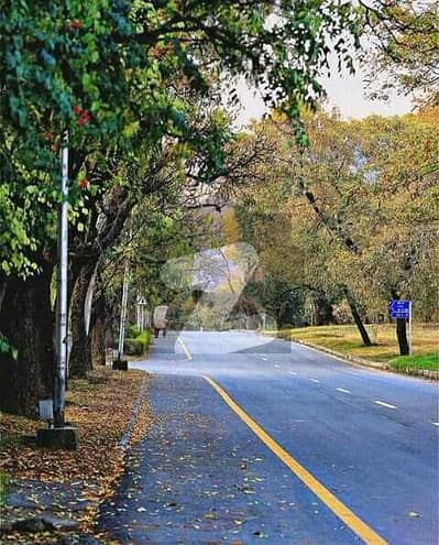 ایف ۔ 7 اسلام آباد میں 2 کنال رہائشی پلاٹ 64.0 کروڑ میں برائے فروخت۔