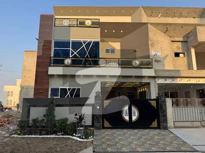 بخ ولاز فیز 2 - مانک بلاک بوچ ایگزیکٹو ولاز - فیز 2,بش ایگزیکٹو ولاز,ملتان میں 4 کمروں کا 5 مرلہ مکان 2.15 کروڑ میں برائے فروخت۔