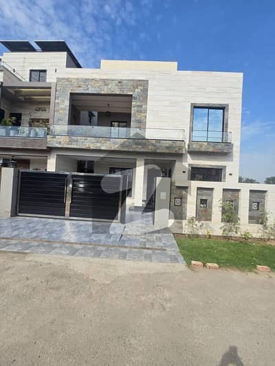 لیک سٹی ۔ سیکٹر ایم ۔ 6 لیک سٹی,رائیونڈ روڈ,لاہور میں 6 کمروں کا 10 مرلہ مکان 5.85 کروڑ میں برائے فروخت۔