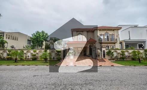 FACING PARK 1 KANAL LAWN KANAL SPANISH BANGALOW FOR SALE NEAR TO RAYA GOLF