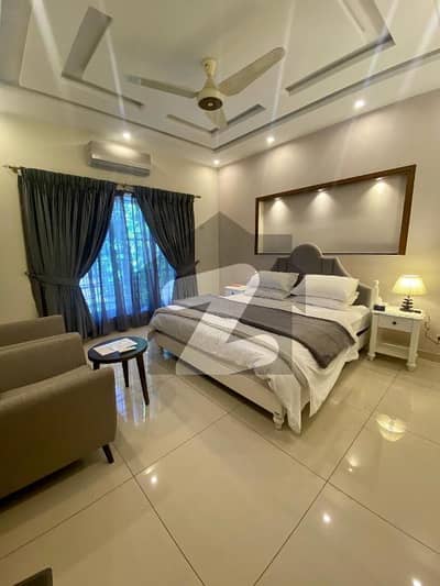 ڈی ایچ اے فیز 7 ڈیفنس (ڈی ایچ اے),لاہور میں 5 کمروں کا 1 کنال مکان 3.5 لاکھ میں کرایہ پر دستیاب ہے۔