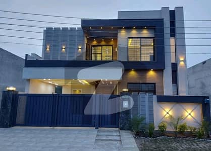 Double Storey 10 Marla House Available In Wapda Town Phase 2 For rent
