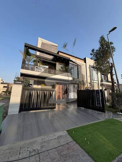 10 Marla House for rent in Wapda Town 10 Marla House for rent in Wapda Town