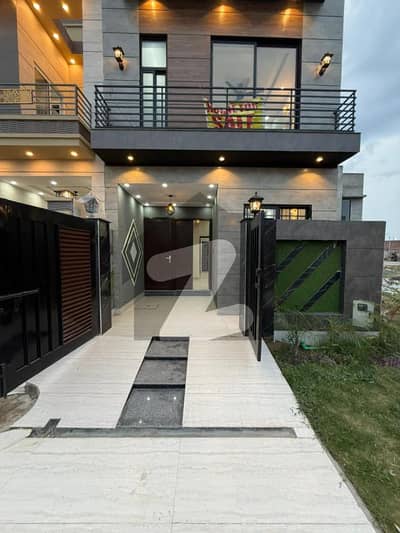 الکبیر ٹاؤن - فیز 2 الکبیر ٹاؤن,رائیونڈ روڈ,لاہور میں 3 کمروں کا 3 مرلہ مکان 1.45 کروڑ میں برائے فروخت۔