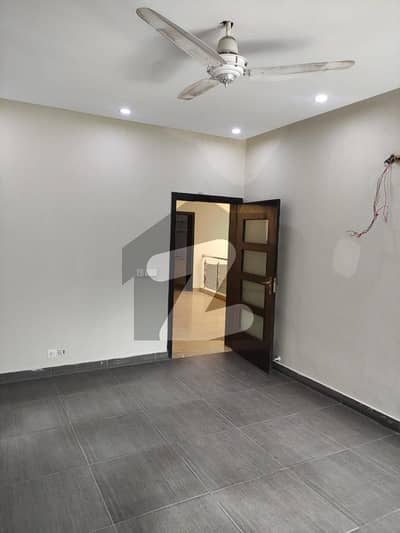 1 Kanal Upper Portion for Rent in Gulberg