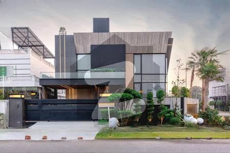 ڈی ایچ اے فیز 6 - بلاک ایل فیز 6,ڈیفنس (ڈی ایچ اے),لاہور میں 6 کمروں کا 1 کنال مکان 26.75 کروڑ میں برائے فروخت۔