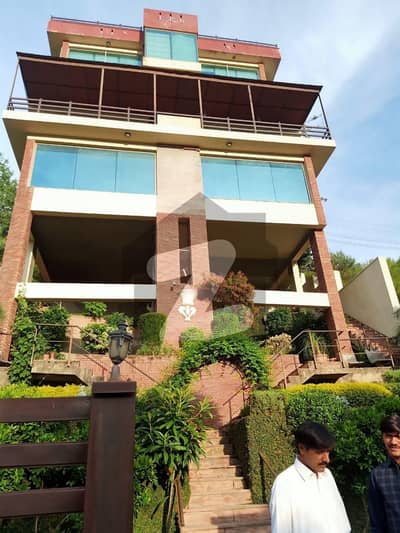 جوڈیشل ٹاؤن - بلاک اے جوڈیشل ٹاؤن,اسلام آباد میں 6 کمروں کا 1 کنال مکان 10.0 کروڑ میں برائے فروخت۔