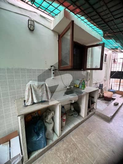 Defence 500 yards Ground floor portion for rent