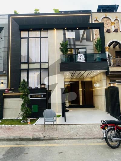 5 Marla Beautiful House For Sale In Bahria Orchard Lahore Phase 1 Eastern Extension Block | Prime Location 5 Marla Beautiful House For Sale In Bahria Orchard Lahore Phase 1 Eastern Extension Block | Prime Location