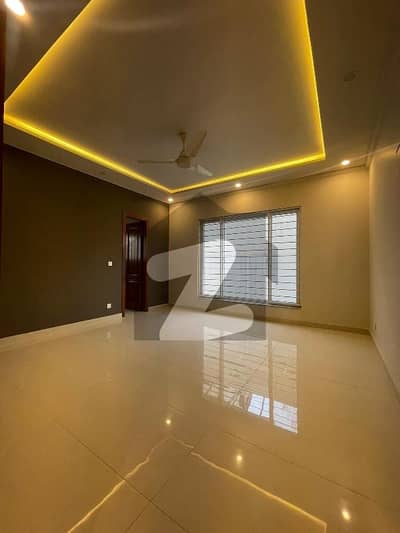 بحریہ انکلیو - سیکٹر سی بحریہ انکلیو,بحریہ ٹاؤن,اسلام آباد میں 5 کمروں کا 1 کنال مکان 11.0 کروڑ میں برائے فروخت۔