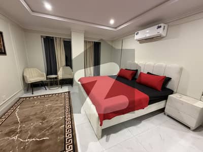 2 BED FULLY FURNISHED APARTMENT FOR RENT IN QUAID BLOCK BAHRIA TOWN LAHORE NEAR TO EFILE TOWER AND IMTAIZA STORE