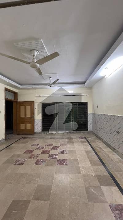 جی ۔ 8/1 جی ۔ 8,اسلام آباد میں 2 کمروں کا 6 مرلہ زیریں پورشن 75.0 ہزار میں کرایہ پر دستیاب ہے۔