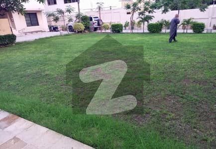 پی ای سی ایچ ایس جمشید ٹاؤن,کراچی میں 10 کمروں کا 4 کنال مکان 20.0 لاکھ میں کرایہ پر دستیاب ہے۔