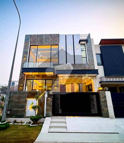 پارک ویو سٹی لاہور میں 4 کمروں کا 5 مرلہ مکان 1.7 کروڑ میں برائے فروخت۔